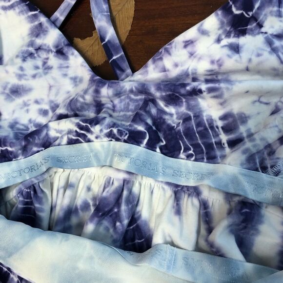 Victoria’s Secret Blue & White Tie Dye Halter Beach Dress Cover Up Size Medium - Picture 8 of 8
